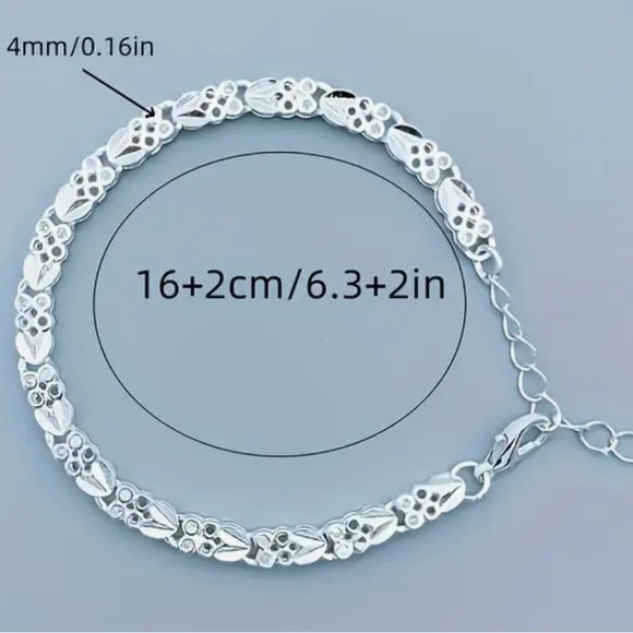 Silver Plated Bracelet Simple Alloy Design for Everyday NWT - Picture 7 of 7